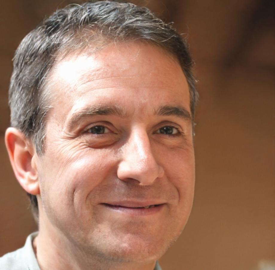 Portrait de Thibault Verneuil